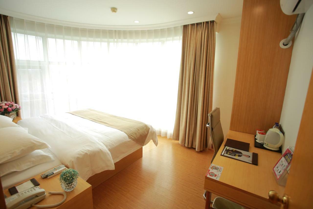 Greentree Inn Shanghai Hongqiao Airport Apartment Hotel Buitenkant foto